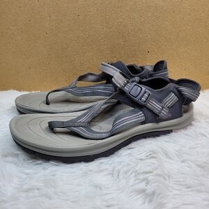 Keen Gray Split Toe Adjustable Sandals  Size 10 (US)  40.5 (EU)